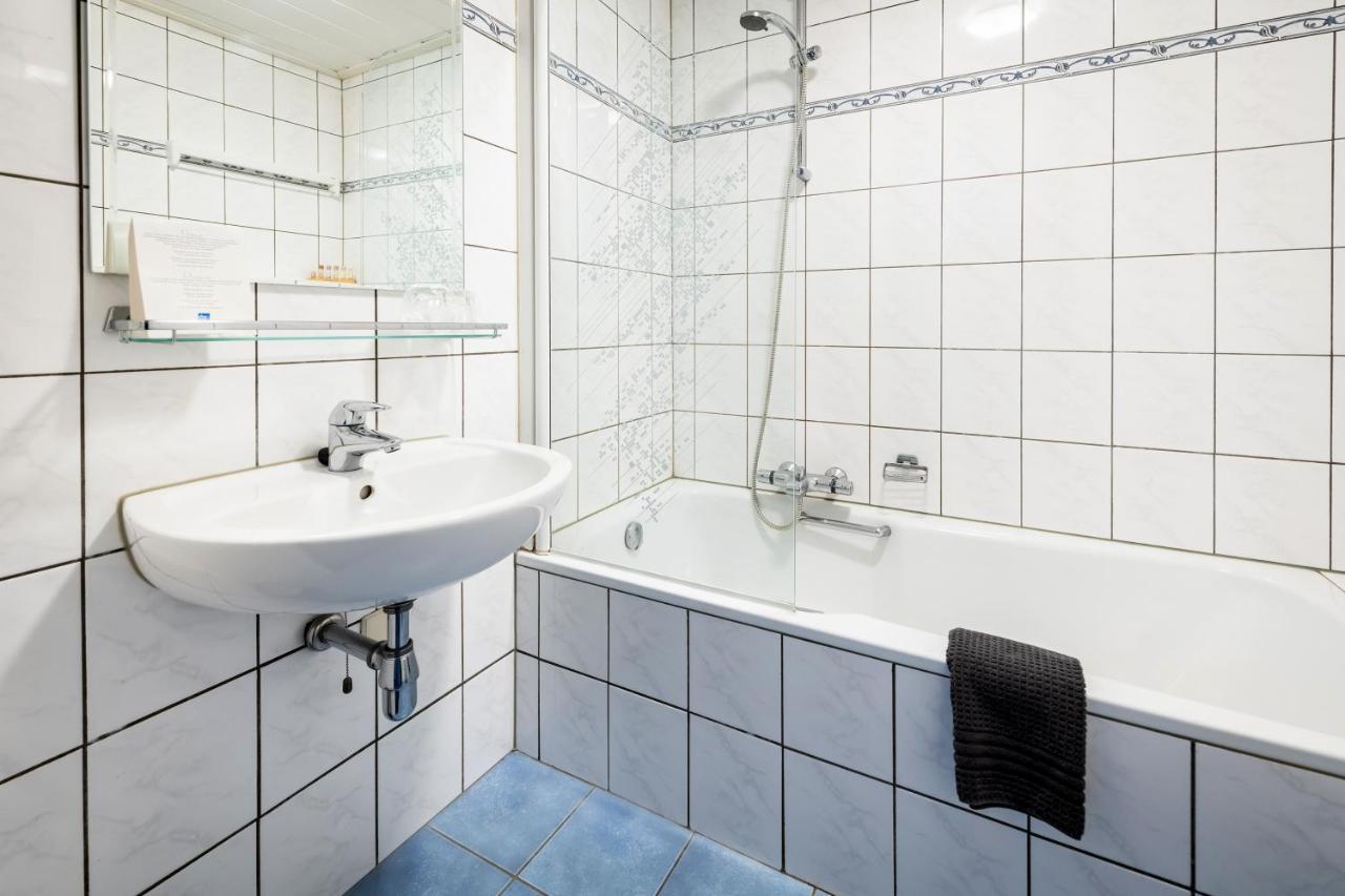 De Drie Linden Hotell Luyksgestel Eksteriør bilde